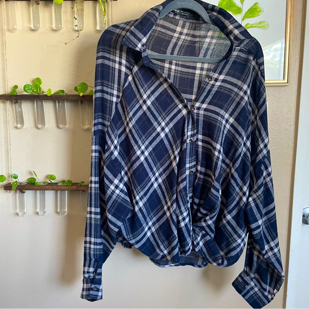 🤎 Cute Oversized Tied Flannel🤎